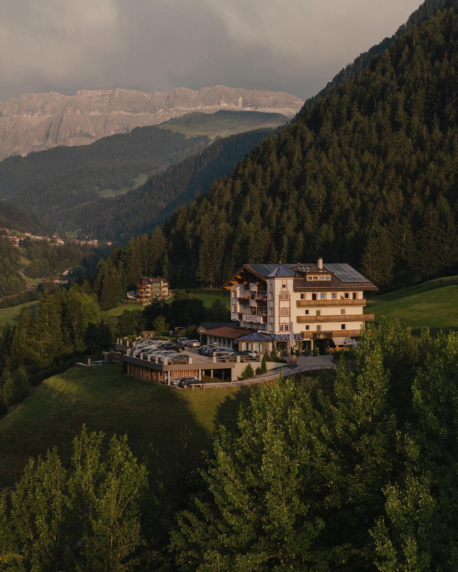 Rainell Dolomites Retreat Hotel Ortisei Exterior photo
